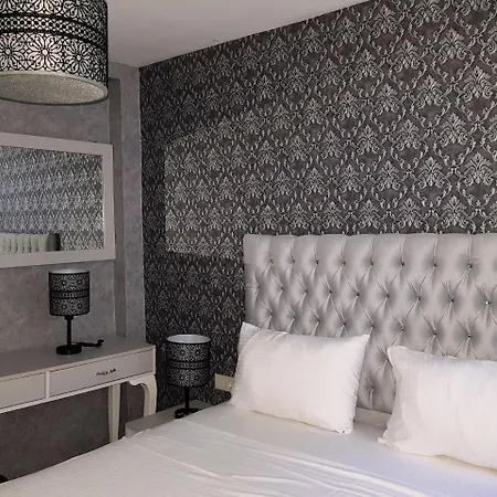 Madam Eve Extra * Istanbul
