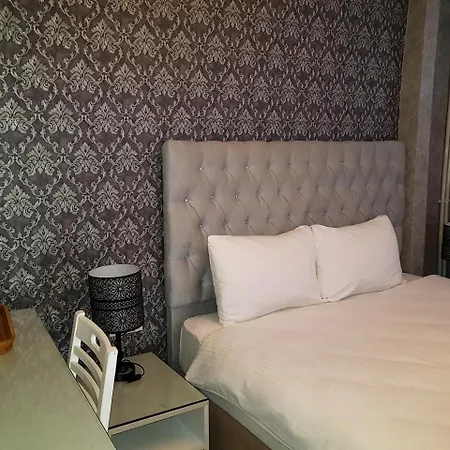 Madam Eve Extra Istanbul
