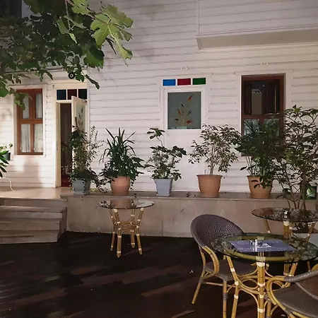 Madam Eve Extra Bed and breakfast