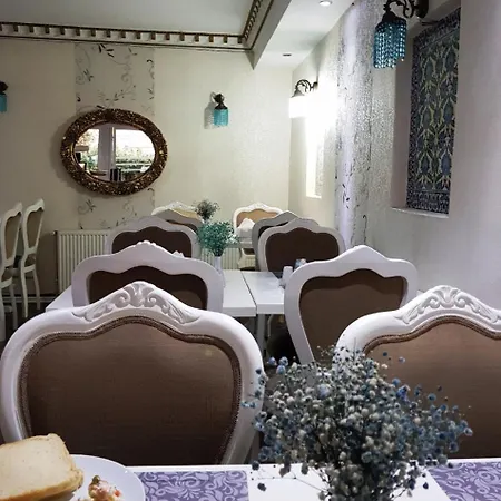 Madam Eve Extra Istambul